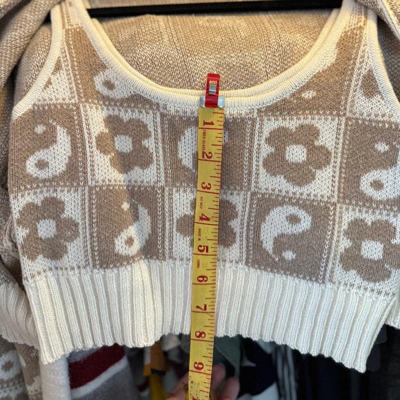 NWOT 2-Piece Knit Yin & Yang Cardigan Set - Picture 9 of 10